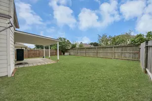 7238 Foxshadows Ln, Humble, TX 77338 - Photo 9