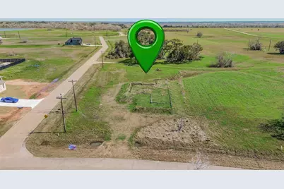 801 Wagon Wheel Trail, Angleton, TX 77515 - Photo 3