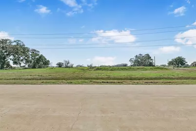 801 Wagon Wheel Trail, Angleton, TX 77515 - Photo 15