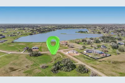 801 Wagon Wheel Trail, Angleton, TX 77515 - Photo 3