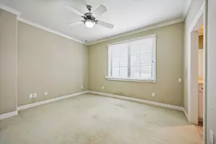 28 Hackberry Ln, Houston, TX 77027 - Photo 19