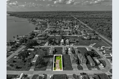 142 Flamingo Bight S, Baytown, TX 77523 - Photo 15