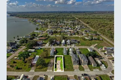 142 Flamingo Bight S, Baytown, TX 77523 - Photo 17