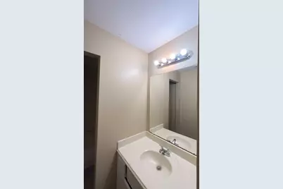 16410 Amy Ridge Road, Houston, TX 77053 - Photo 11