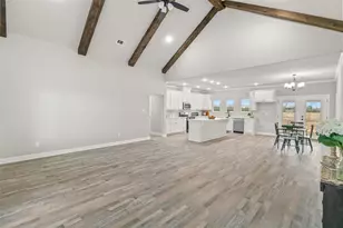 537 Chuckwagon Trail, Angleton, TX 77515 - Photo 7