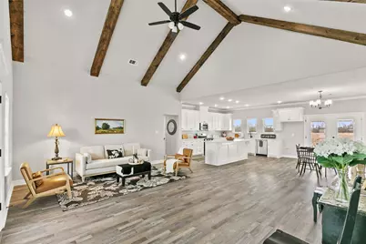 537 Chuckwagon Trail, Angleton, TX 77515 - Photo 7