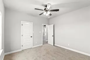 537 Chuckwagon Trail, Angleton, TX 77515 - Photo 23