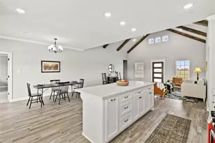 537 Chuckwagon Trail, Angleton, TX 77515 - Photo 11