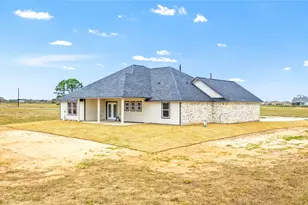 537 Chuckwagon Trail, Angleton, TX 77515 - Photo 35