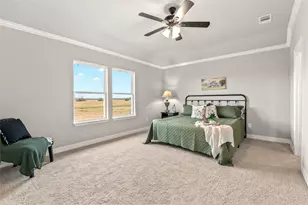 537 Chuckwagon Trail, Angleton, TX 77515 - Photo 17