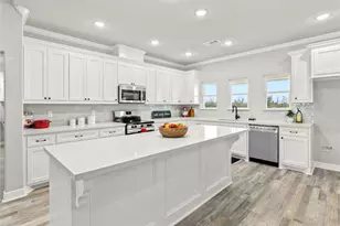 537 Chuckwagon Trail, Angleton, TX 77515 - Photo 11