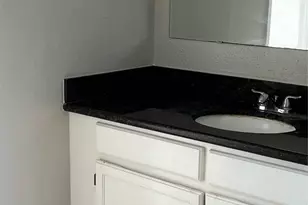 7575 Cambridge St, Houston, TX 77054 - Photo 5