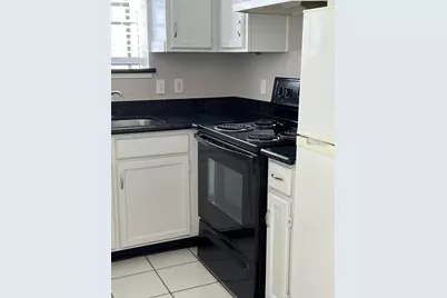 7575 Cambridge Street #1505, Houston, TX 77054 - Photo 3