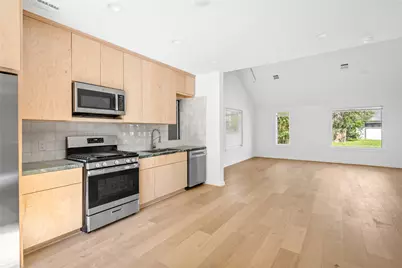 4429 Woodside Street #B, Houston, TX 77023 - Photo 11