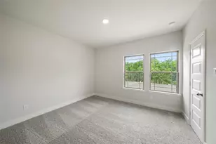 11411 Waterford Spg Trl, Houston, TX 77047 - Photo 13