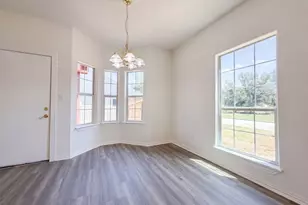 107 S Creek Dr, Bellville, TX 77418 - Photo 7