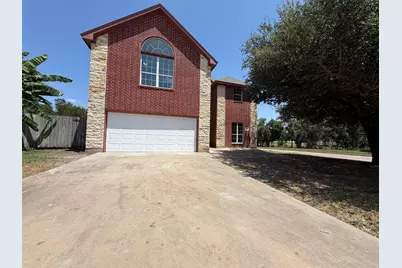 107 S Creek Drive, Bellville, TX 77418 - Photo 17