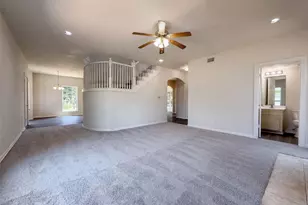 107 S Creek Dr, Bellville, TX 77418 - Photo 9