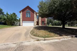 107 S Creek Dr, Bellville, TX 77418 - Photo 1