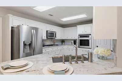 2013 Wickersham Drive, Huntsville, TX 77340 - Photo 13