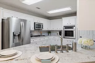 2013 Wickersham Dr, Huntsville, TX 77340 - Photo 13