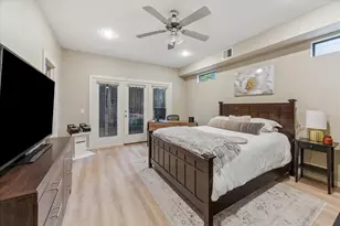 214 Detering St, Houston, TX 77007 - Photo 23