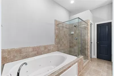 5941 South Loop E #1301, Houston, TX 77033 - Photo 23
