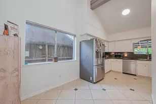 8018 Zimmermann Dr, Houston, TX 77088 - Photo 15