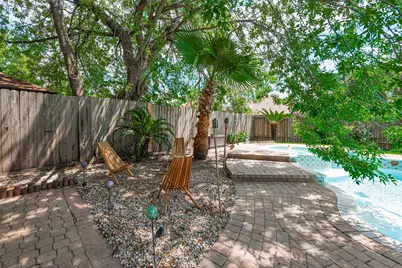 8018 Zimmermann Drive, Houston, TX 77088 - Photo 45
