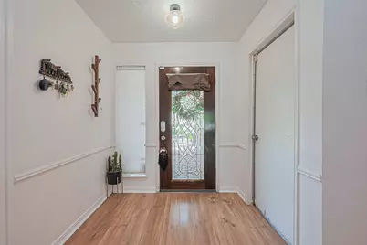 8018 Zimmermann Drive, Houston, TX 77088 - Photo 5