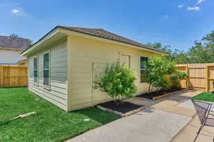 9915 Willow Crossing Dr, Houston, TX 77064 - Photo 43