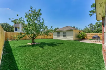 9915 Willow Crossing Drive, Houston, TX 77064 - Photo 41