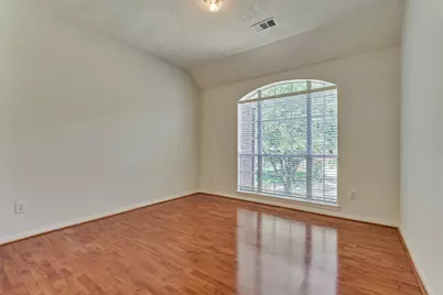 9915 Willow Crossing Drive, Houston, TX 77064 - Photo 33
