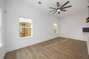 2107 Esther Dr, Houston, TX 77088 - Photo 13