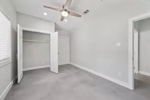 1425 Oak Hollow Dr, Dickinson, TX 77539 - Photo 19