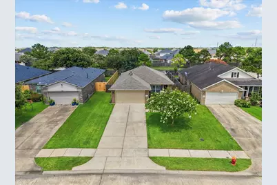 845 Indigo Springs Lane, La Marque, TX 77568 - Photo 5