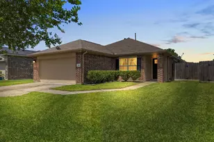 845 Indigo Springs Ln, La Marque, TX 77568 - Photo 1
