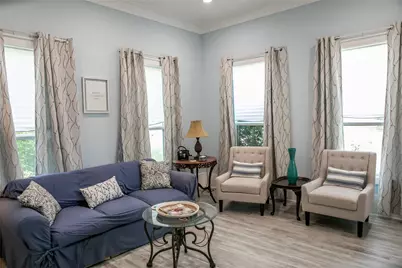 637 N Washington Street, La Grange, TX 78945 - Photo 7