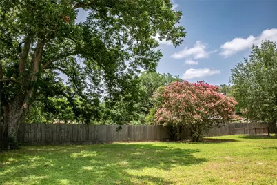 637 N Washington Street, La Grange, TX 78945 - Photo 17