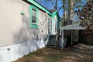 202 Armadillo T, Onalaska, TX 77360 - Photo 3