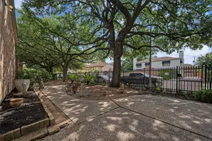 1723 Nantucket Dr, Houston, TX 77057 - Photo 31