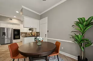 1723 Nantucket Dr, Houston, TX 77057 - Photo 13
