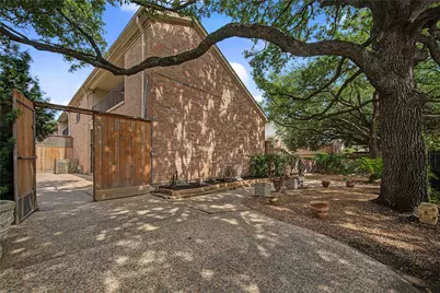 1723 Nantucket Drive, Houston, TX 77057 - Photo 35