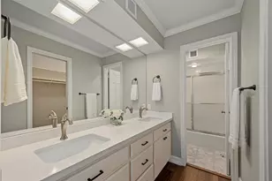 1723 Nantucket Dr, Houston, TX 77057 - Photo 23
