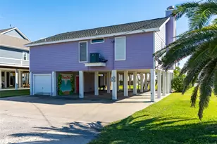 2300 Martinique, Crystal Beach, TX 77650 - Photo 29
