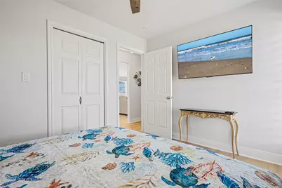 2300 Martinique, Crystal Beach, TX 77650 - Photo 21