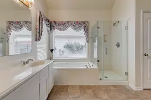 8326 Green Valley Dr, Sugar Land, TX 77479 - Photo 19