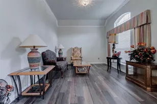 8326 Green Valley Dr, Sugar Land, TX 77479 - Photo 5