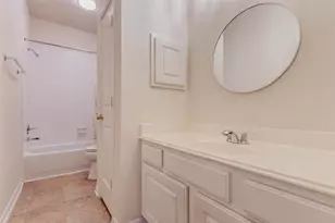 8326 Green Valley Dr, Sugar Land, TX 77479 - Photo 23