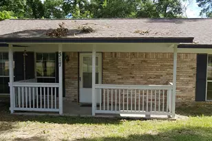 317 Arrowhead Dr, Conroe, TX 77316 - Photo 1